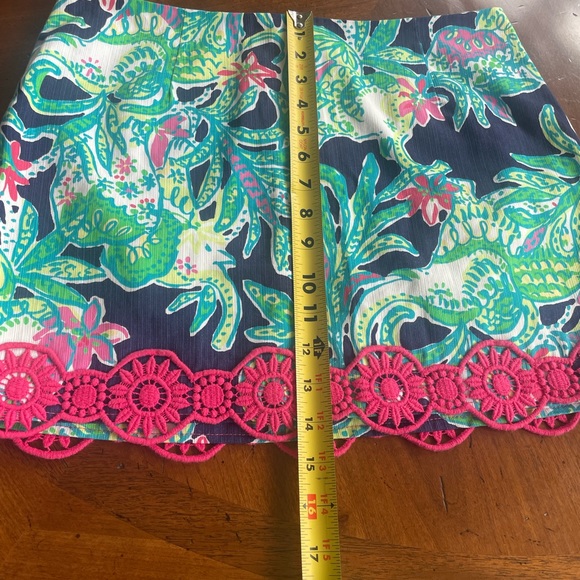 Lilly Pulitzer lined mini skirt size 8 - Picture 6 of 8